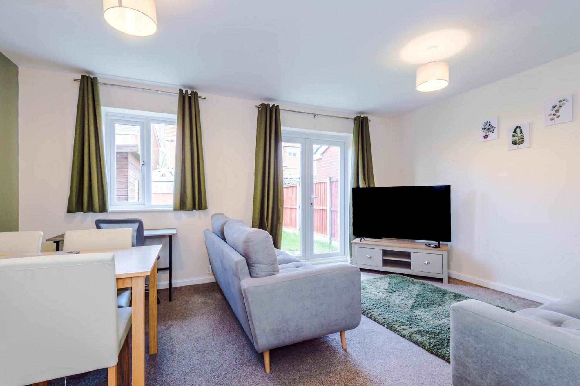 Modern Semi Detached In A Quiet Location, Driveway Parking Βίλα Ewloe Εξωτερικό φωτογραφία